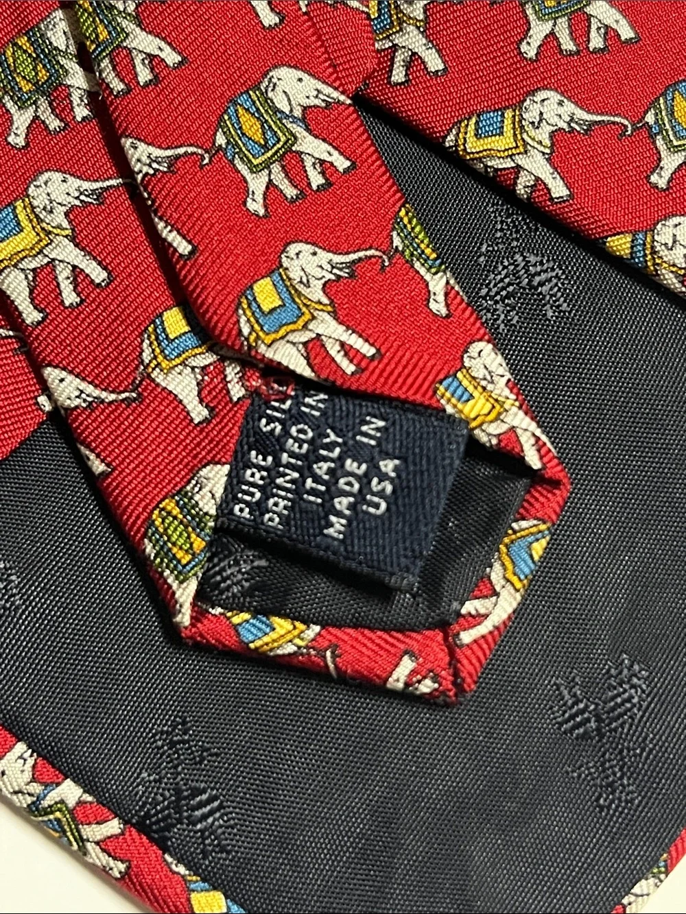 Brooks Brothers’s makers, vintage silk elephant, motive novelty Necktie red